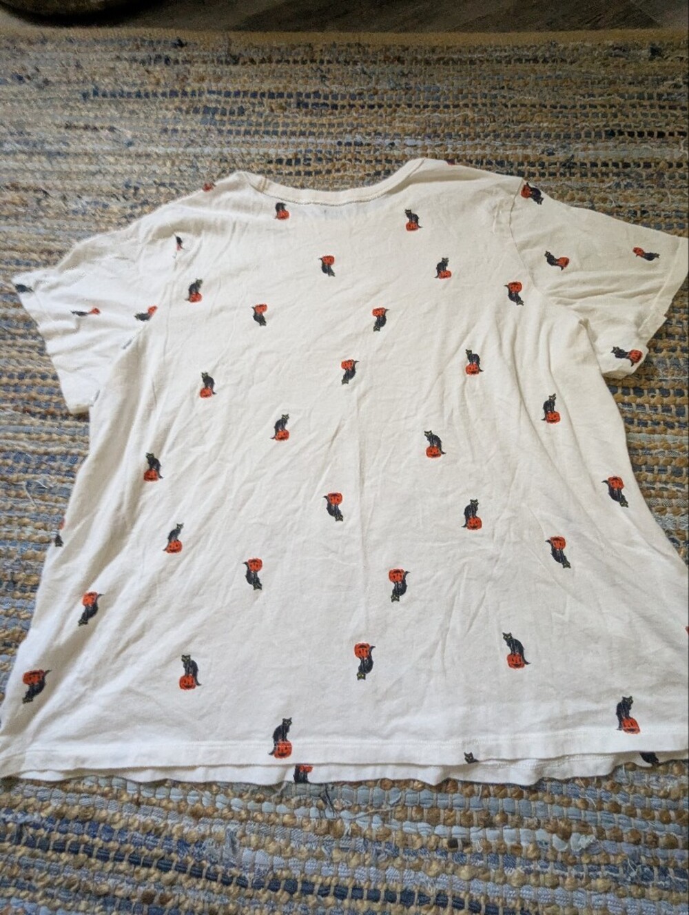 Old Navy White Black Cat Pumpkin Halloween Tee XXL Spooky Cute Casual Soft - Picture 7 of 7